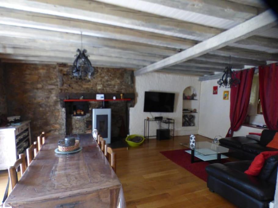 Maison Familiale Pour 8 Saint-Aventin Exterior foto